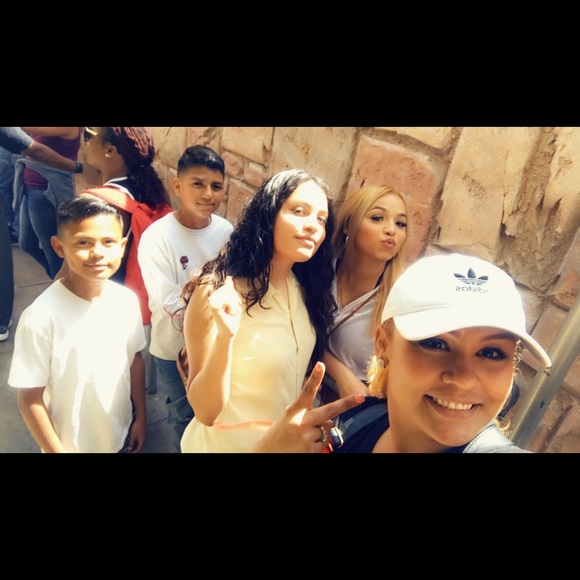 Meet your Posher, Jessica - Picture 5 of 8